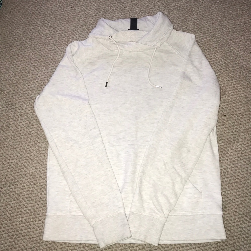 Men’s H&M sweatshirt